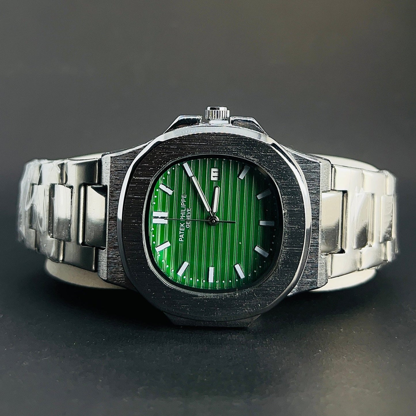 Patek Philippe Geneve with green dial with date
