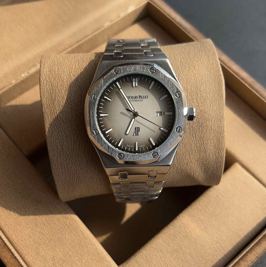 Audemars Piguet Royal Oak – Skin Dial Stainless Watch