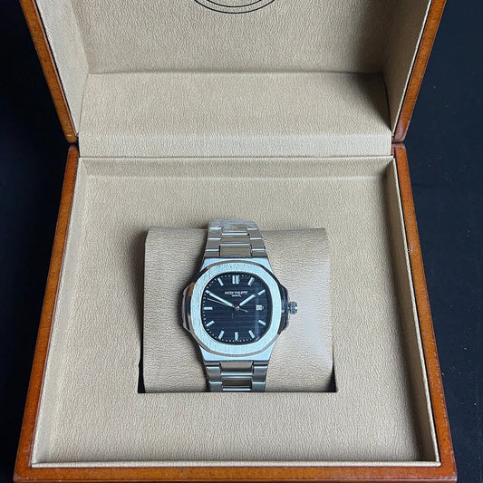 Patek Philippe Geneve with black dial with date