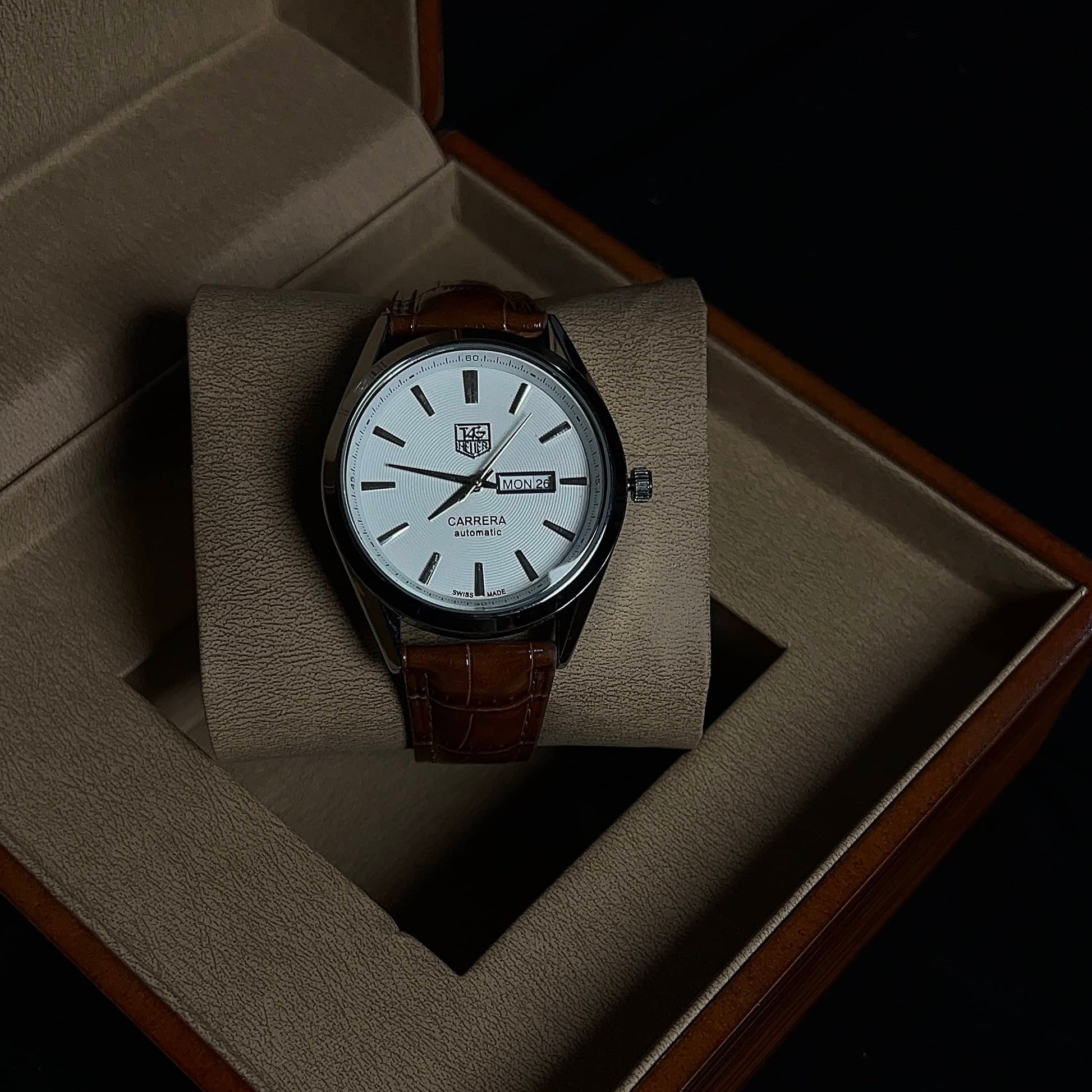 Tag Heuer White Dial Watch – Day & Date Display