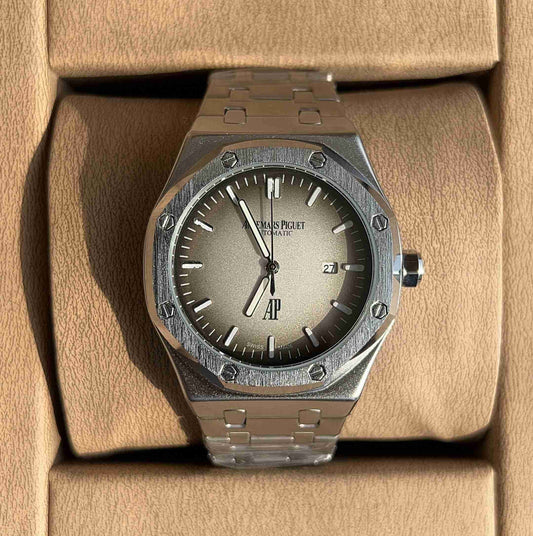 Audemars Piguet Royal Oak – Skin Dial Stainless Watch